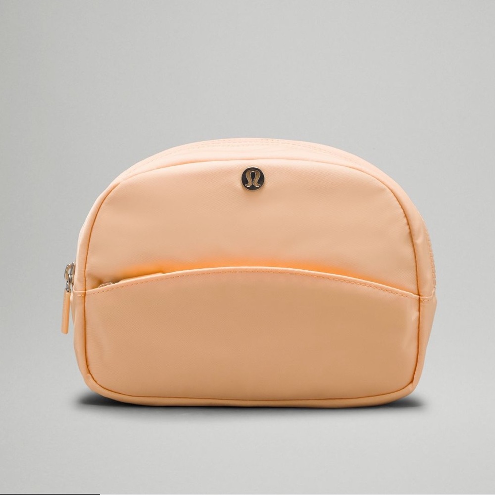 Lululemon City Essentials Pouch Mini